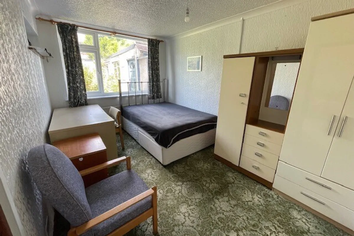 Room Rydal Avenue in Charnwood