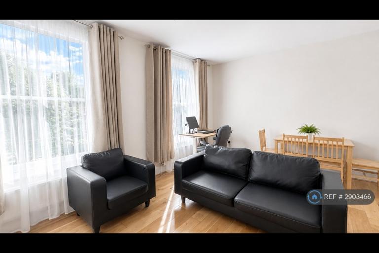 Flat Warlock Road in City of Westminster