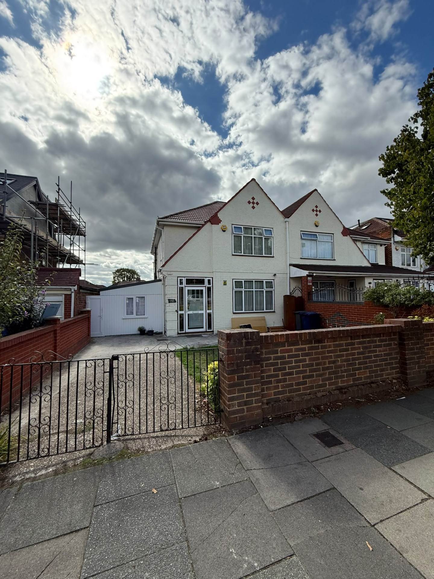 House Uxbridge Road in Greater London