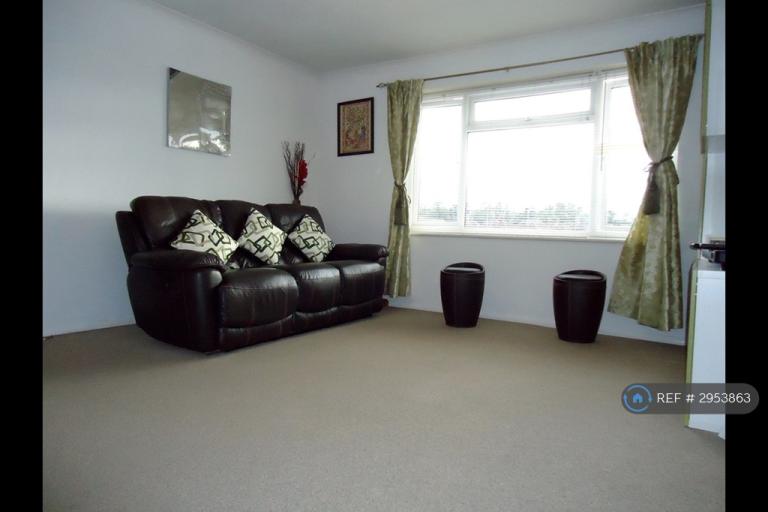 Flat Feltham Hill Road in Borough of Spelthorne