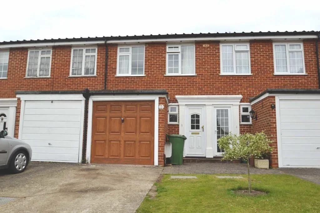House Ferndown Close in Greater London