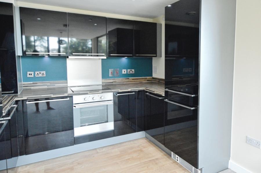 Flat Newsom Place in St Albans