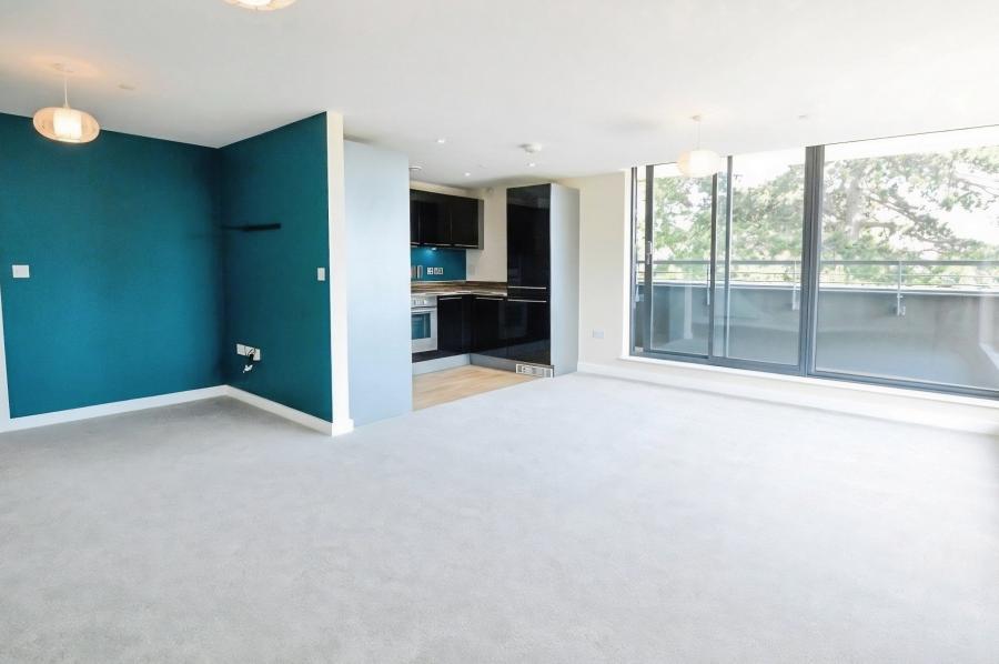 Flat Newsom Place in St Albans