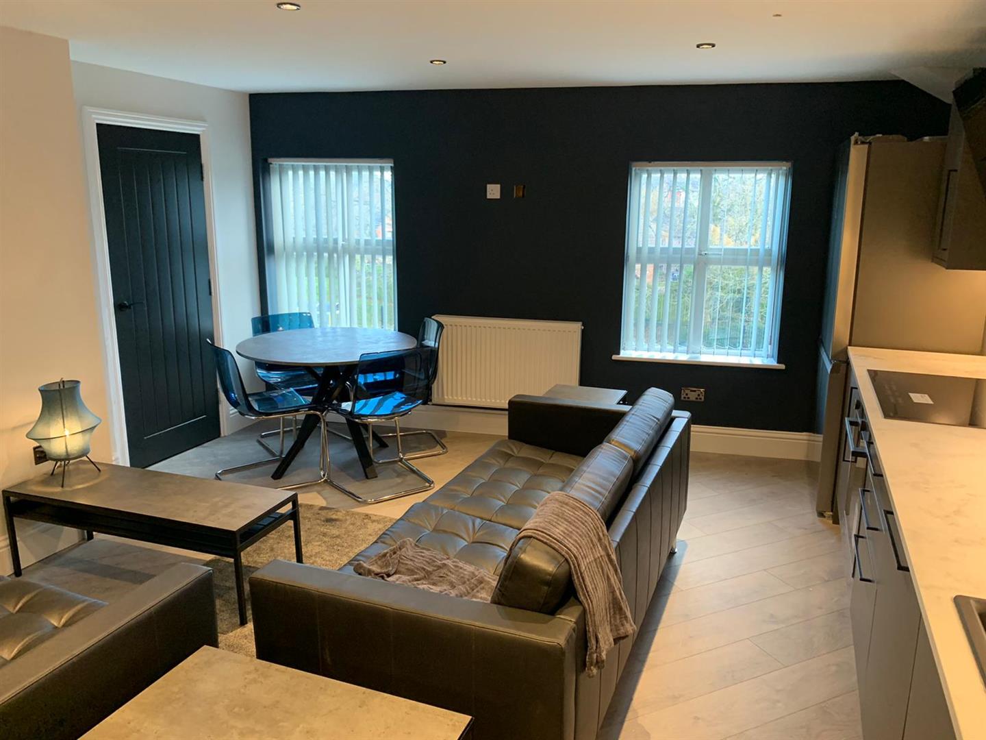 Room School Hill in Heswall