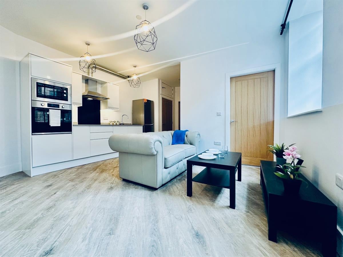 Flat Woolpack Lane in Nottingham