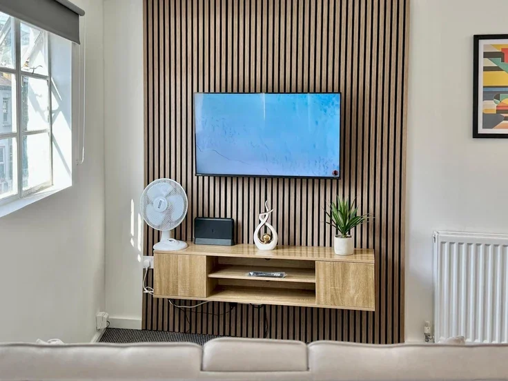 Flat Bulwer Street in Greater London