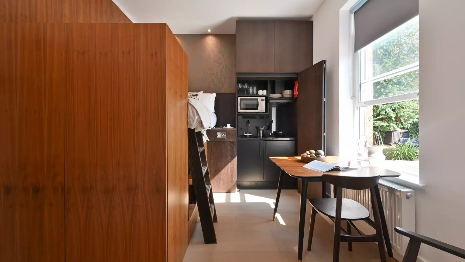 Flat Holmdale Road in Greater London