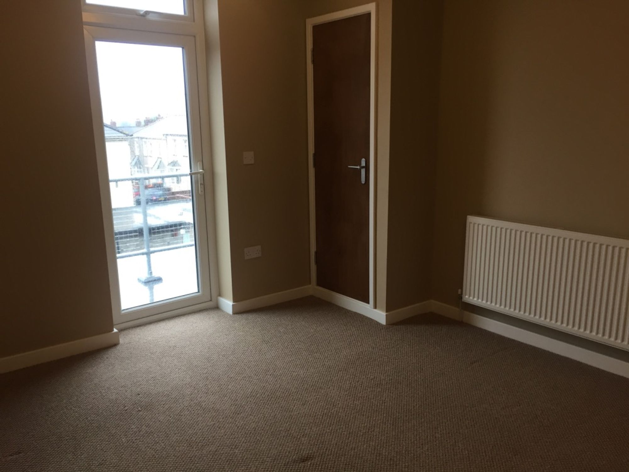 Flat Caerleon Road in Newport