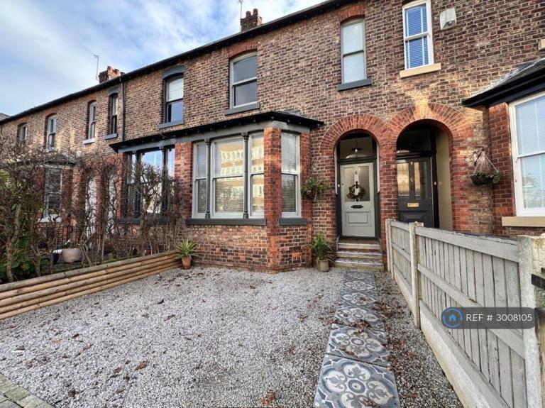 House Bellfield Avenue in Cheadle Hulme