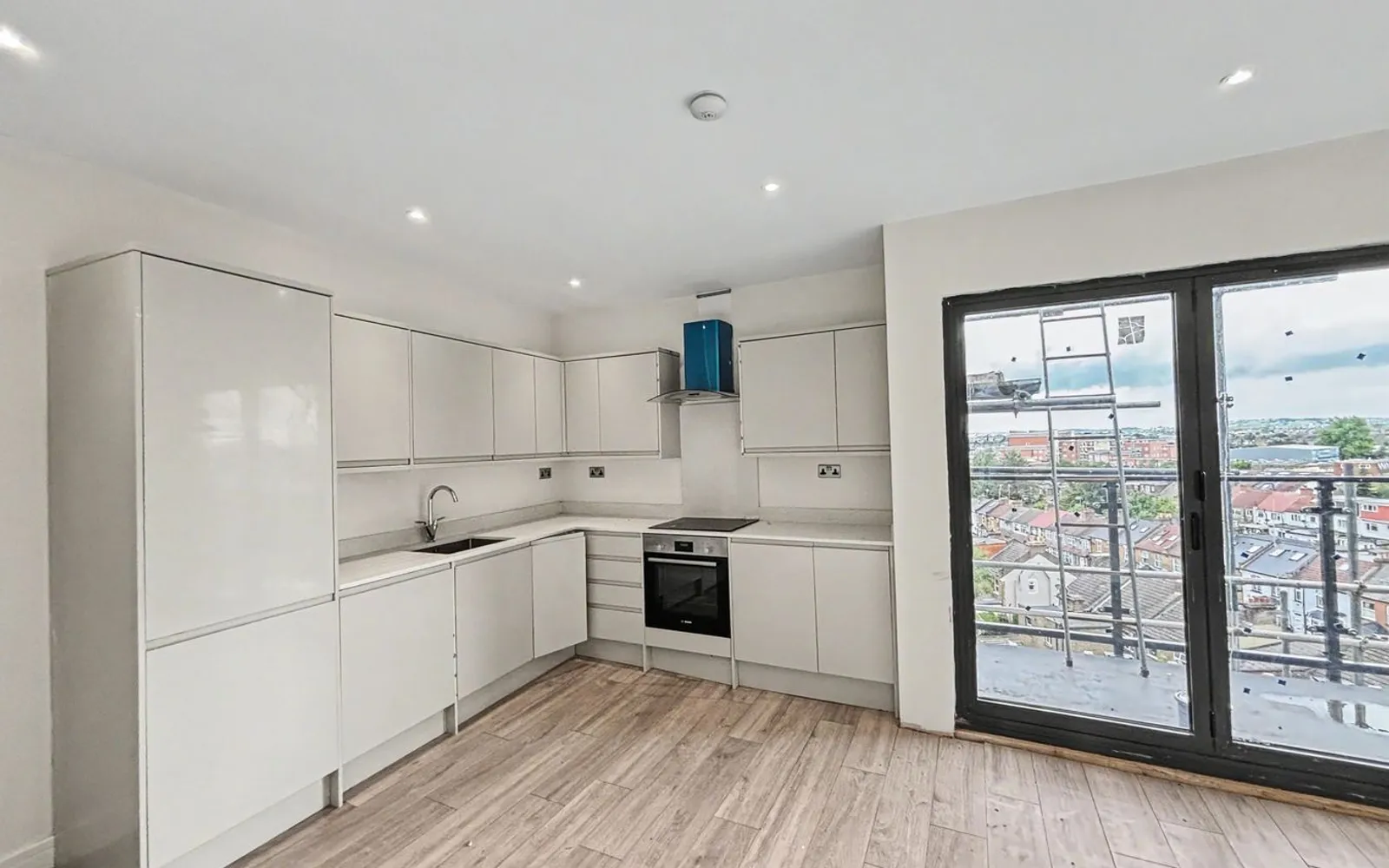 Flat Northolt Road in Greater London