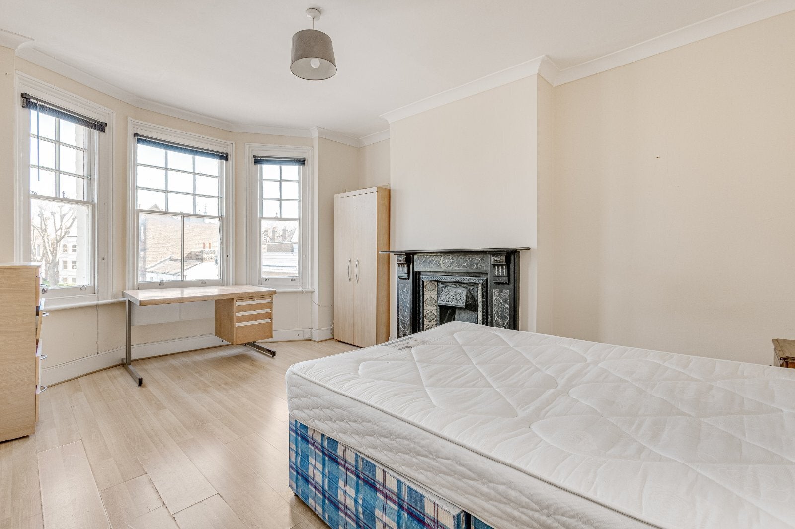 House Hackford Road in Greater London