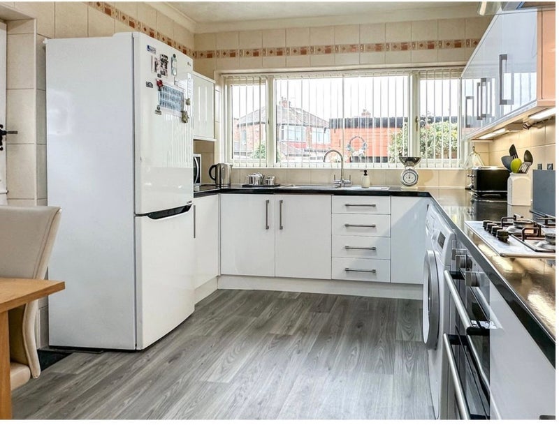 Room Hollinwood Avenue in Failsworth