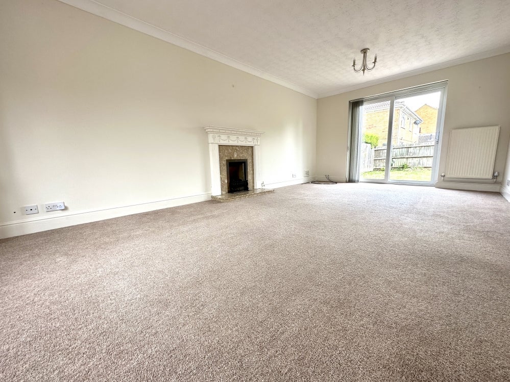 House Ennerdale Close in Huntingdonshire