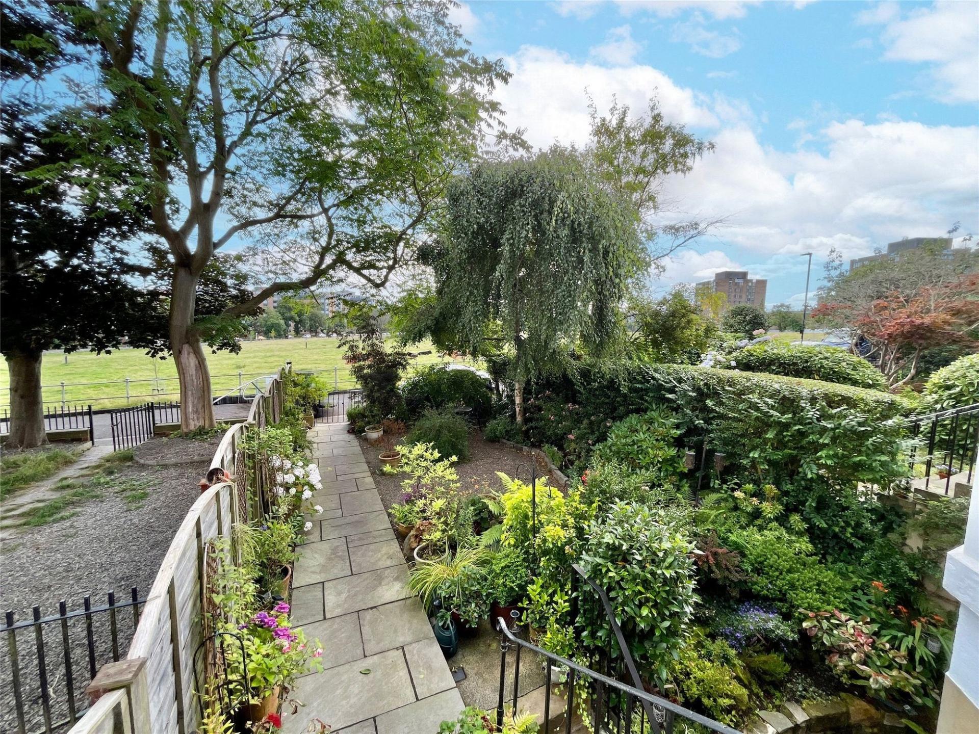 Flat Belle Grove Terrace in Newcastle upon Tyne