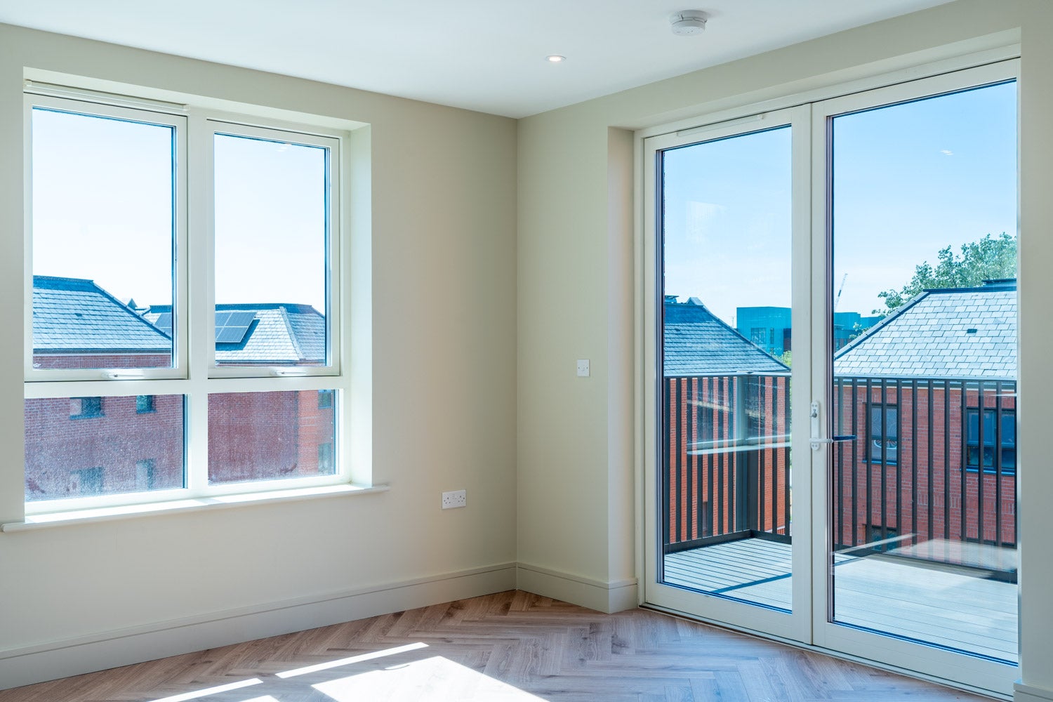 Flat Lapidge Drive in Greater London