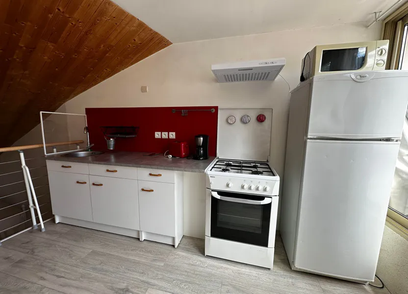 Flat Rue de la Menuiserie in Chassiers