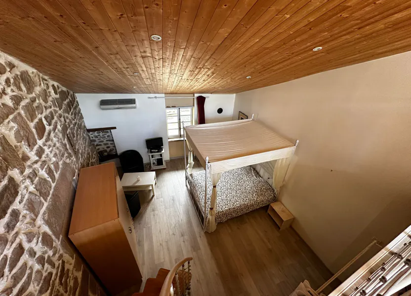 Flat Rue de la Menuiserie in Chassiers