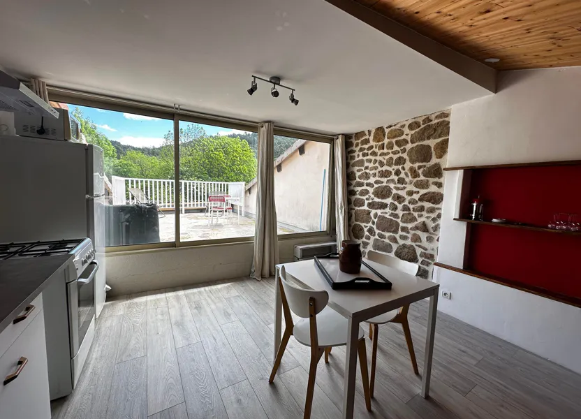 Flat Rue de la Menuiserie in Chassiers