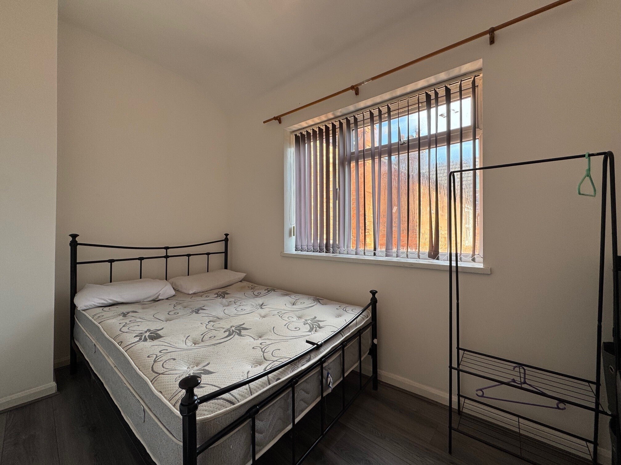 Flat Crafton Street West in Leicester