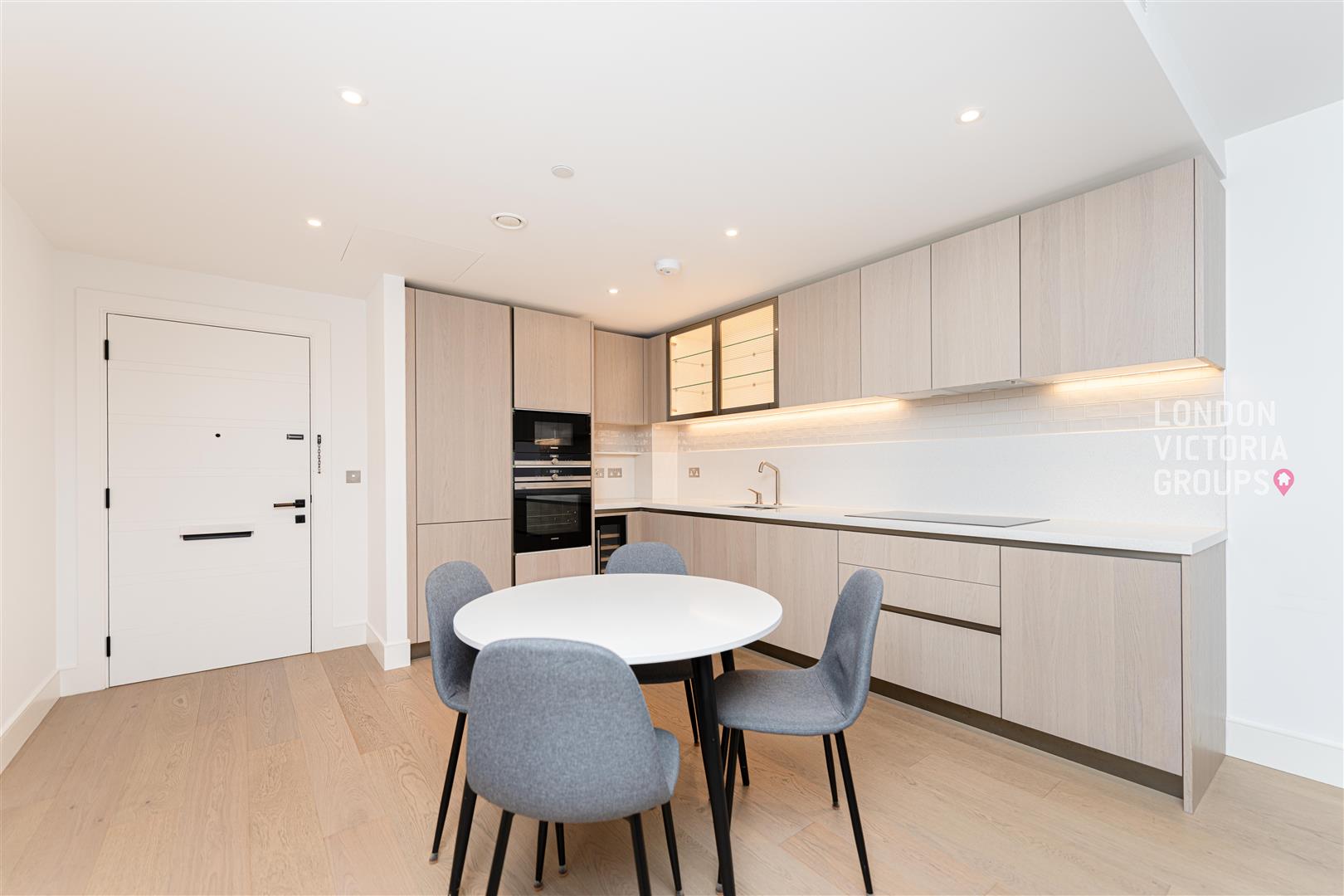 Flat Palmer Road in Greater London