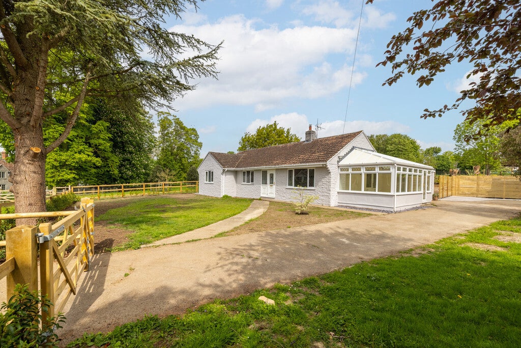 House Ilchester Road in Charlton Mackrell