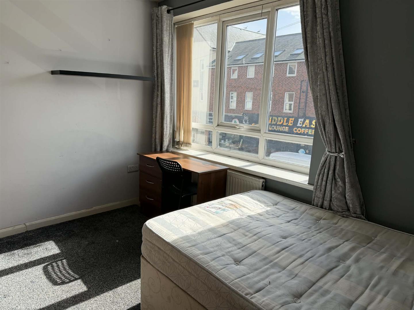 Room Westgate Road in Newcastle upon Tyne