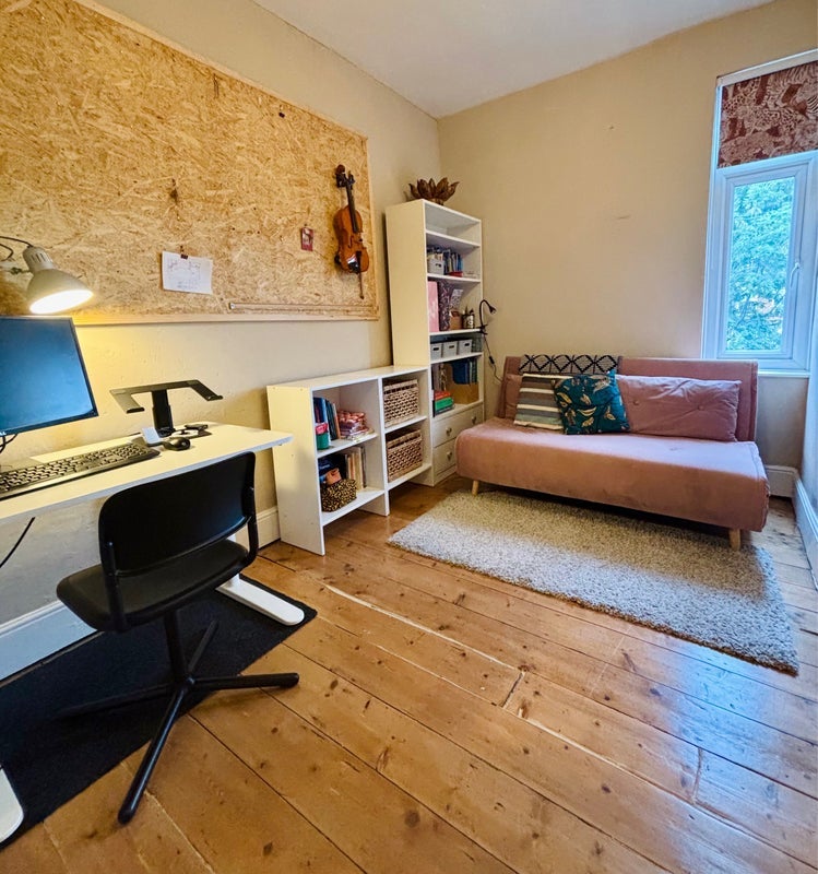 Room Myrtle Road in Sheffield
