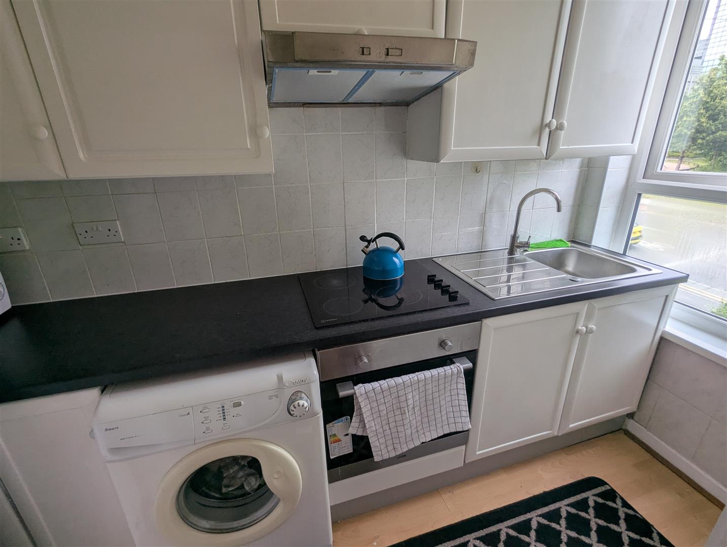Flat Metchley Court in Birmingham