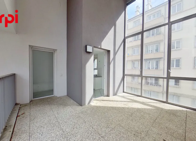 Flat Rue Domer in Lyon