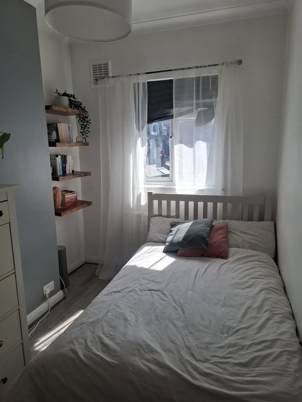 Flat Warwick Way in City of Westminster