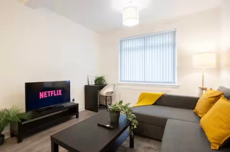 Flat Greenbank Road in Wishaw