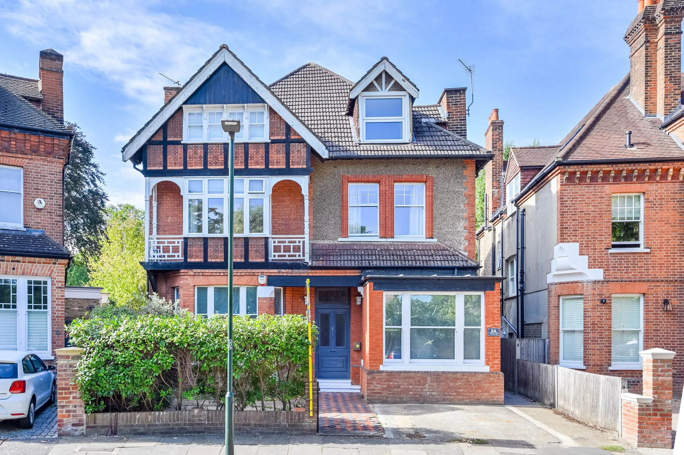 Flat Waldegrave Gardens in Greater London