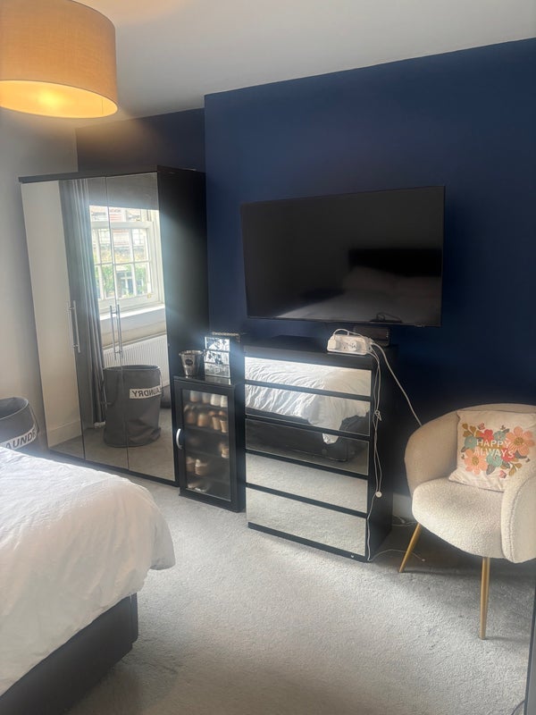 Room Redhill Street in Greater London