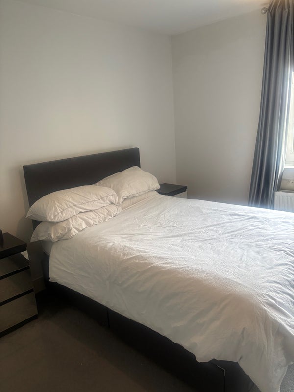 Room Redhill Street in Greater London