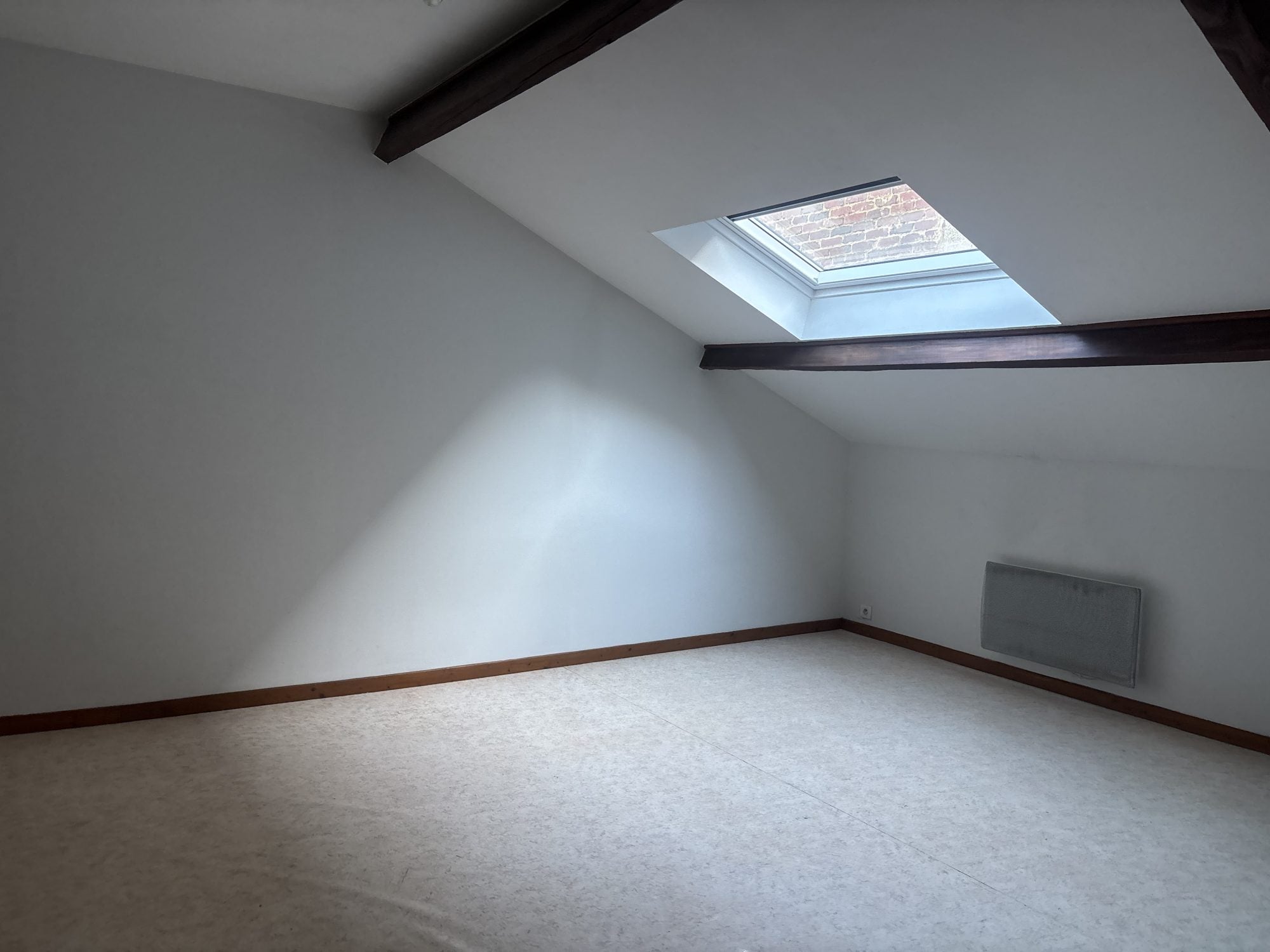Flat Rue des Anciens Combattants AFN et TOM in Chauny