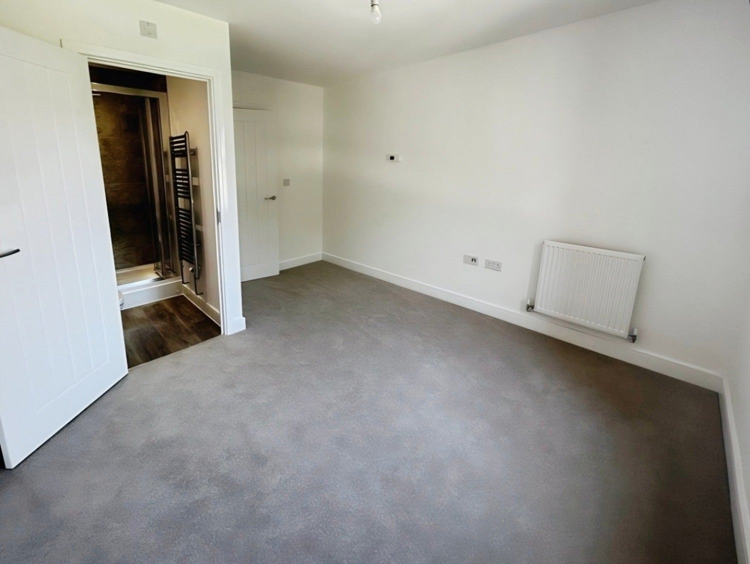 Flat Aldridge Road in Folkestone and Hythe District