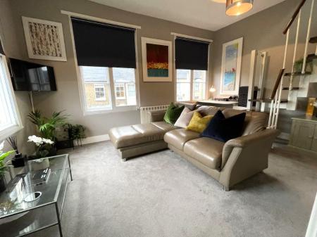 Flat Princes Street in West Suffolk