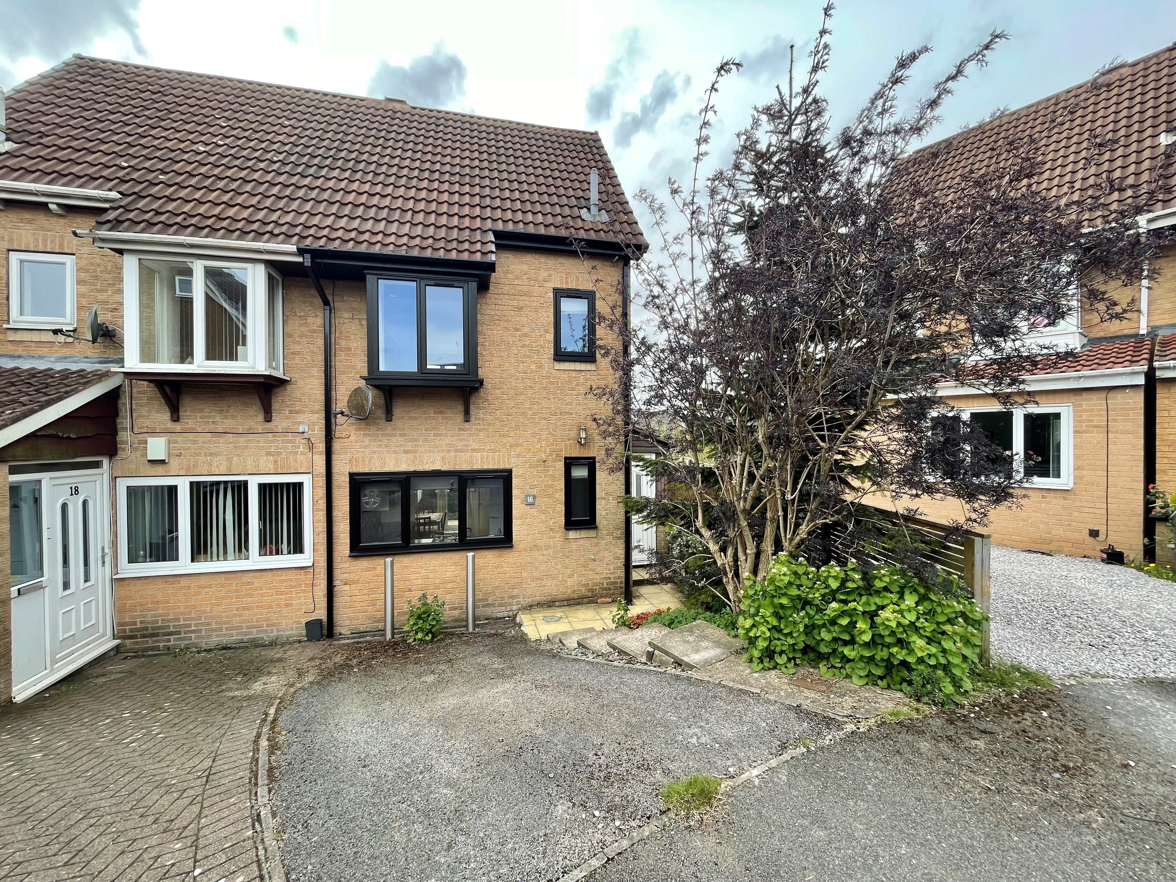 House Westminster Close in Sheffield