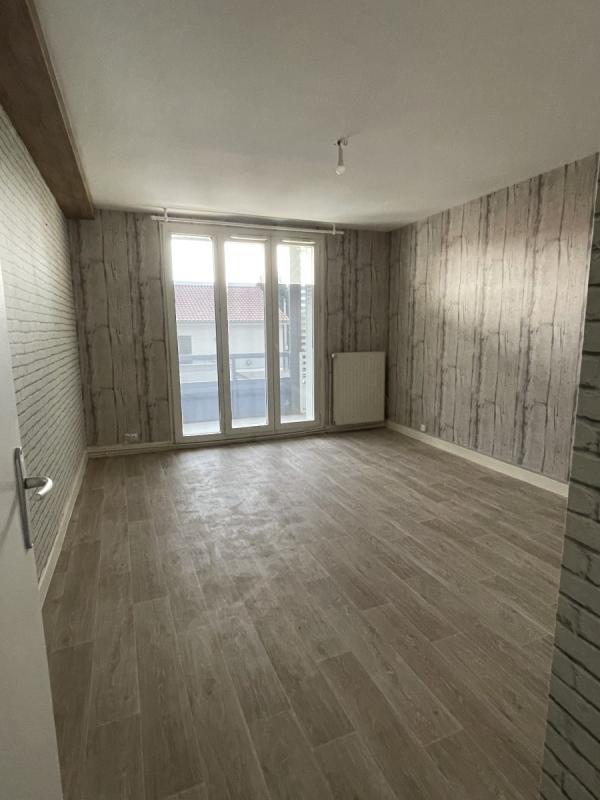 Appartement Rue des Barbières à Ternay