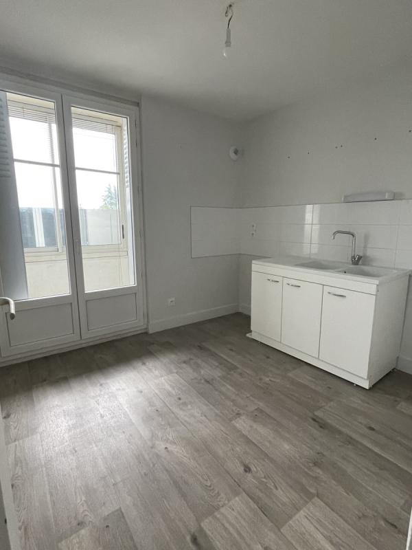 Appartement Rue des Barbières à Ternay