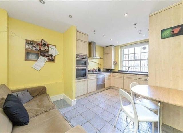Flat Salisbury Street in City of Westminster