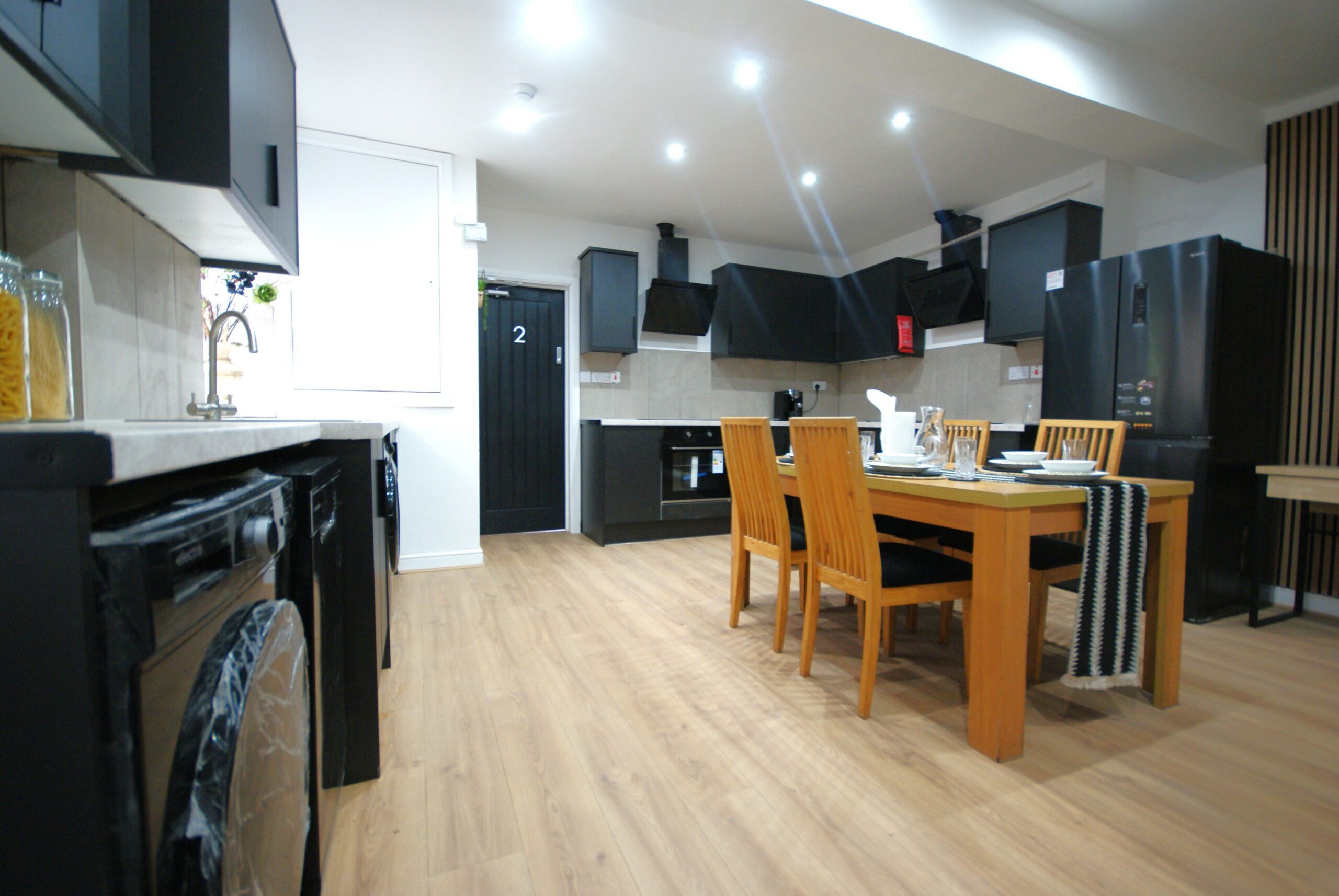 Room Strathdene Road in Birmingham