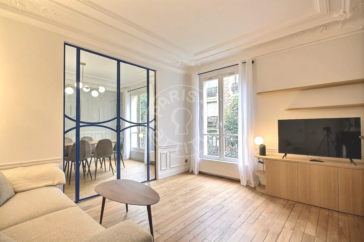 Flat Rue Robert Planquette in Paris