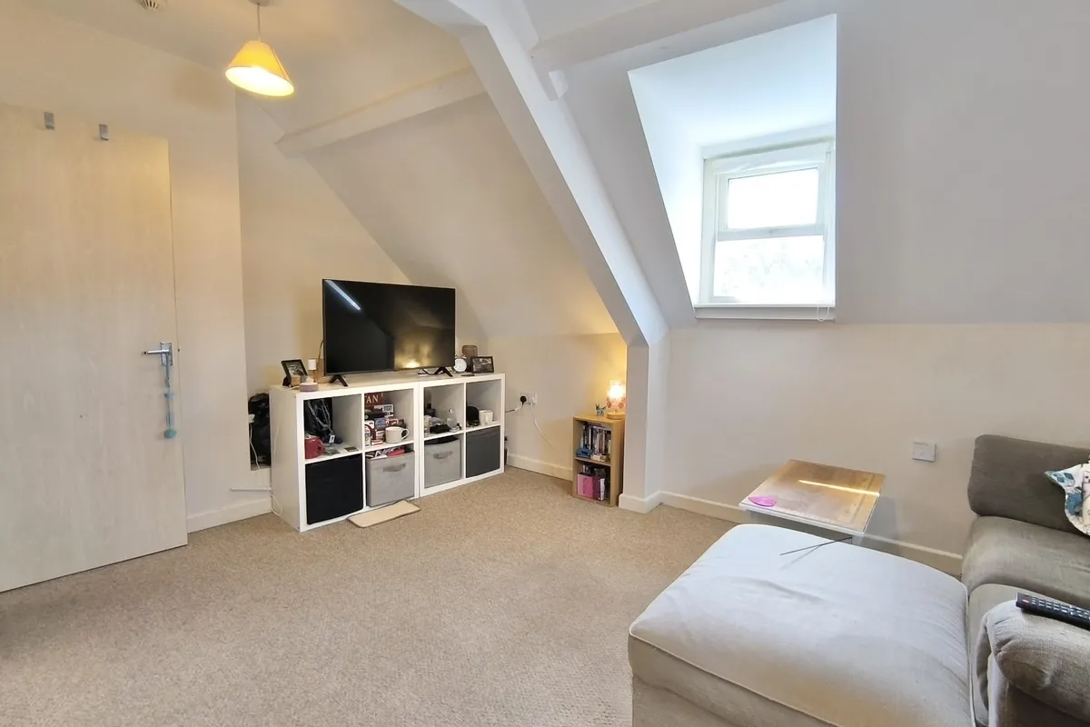Flat North Parade in Frome