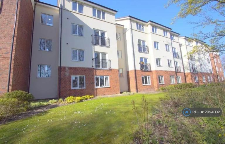 Flat Chestnut Lane in Leeds