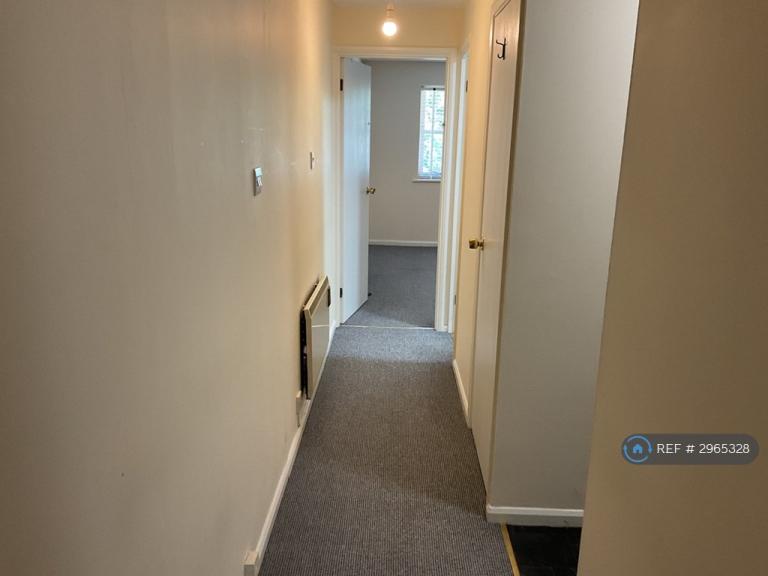 Flat Bucknalls Close in St Albans