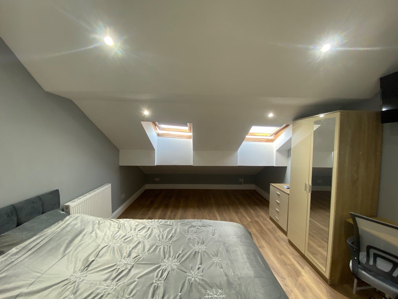 Room Chorley Old Road in Bolton