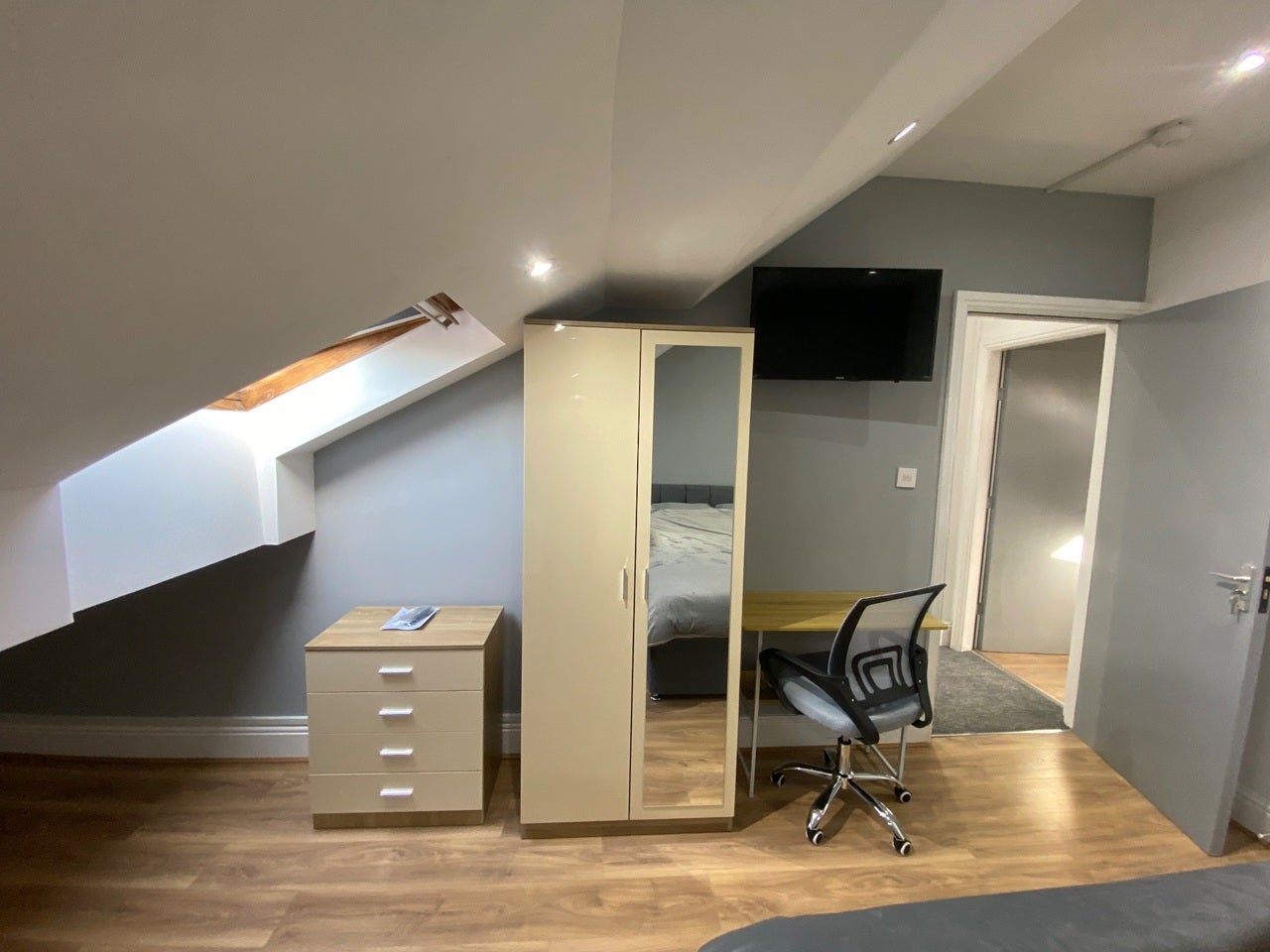 Room Chorley Old Road in Bolton