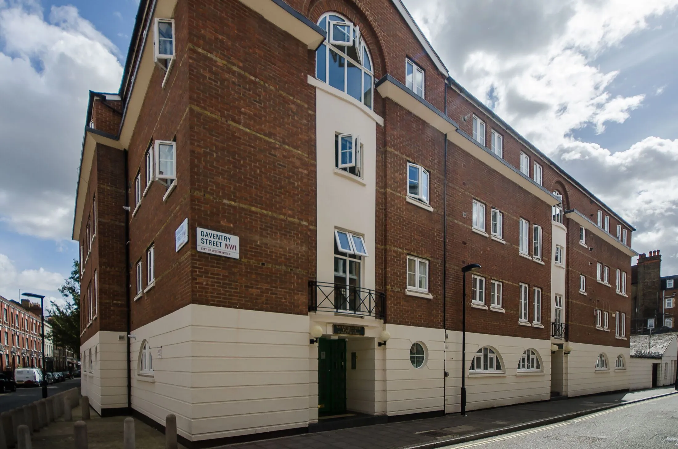 Flat Ranston Street in City of Westminster