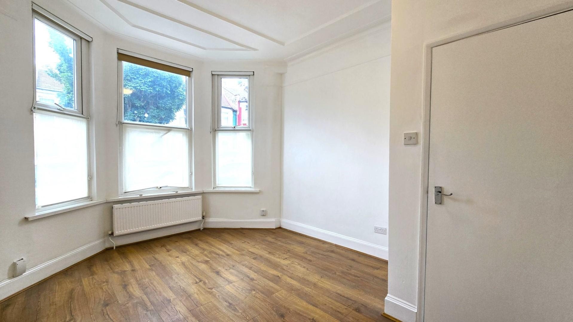 Flat Beresford Road in Greater London